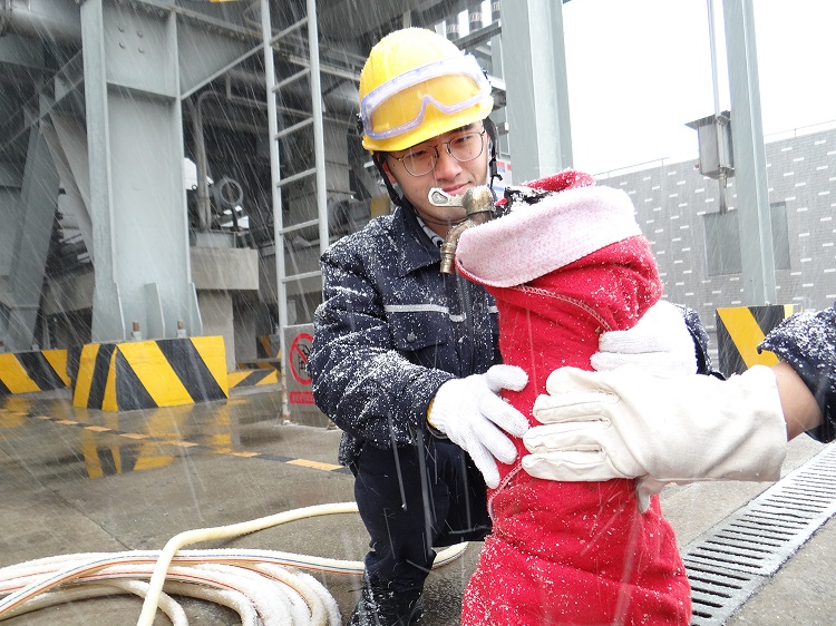 水务集团积极应对雨雪气象，确保出产安全不变运行
